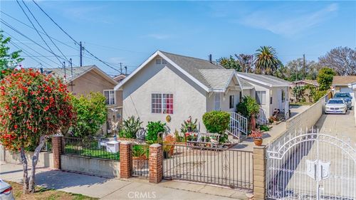 1113 Flint Ave, Wilmington, CA, 90744-3709 | Card Image