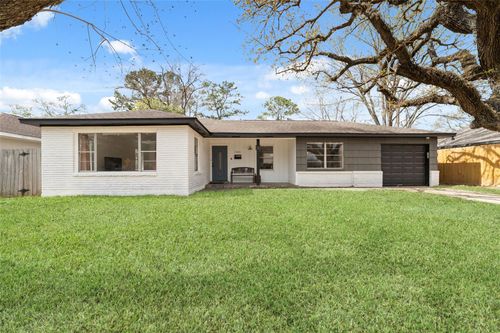 1421 Confederate Rd, Houston, TX, 77055-4310 | Card Image