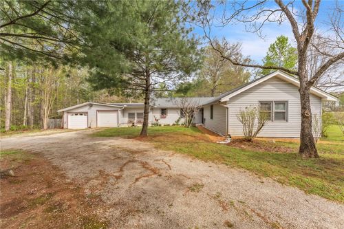 466 Whetstone Rd, Mountain Rest, SC, 29664-9233 | Card Image