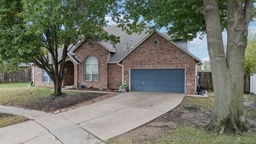 4301 Beech Ave, Broken Arrow, OK, 74011-1258 | Card Image