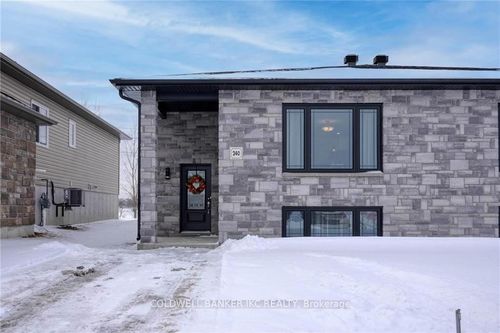 240 Glen Nora Dr, Cornwall, ON, K6H0H6 | Card Image