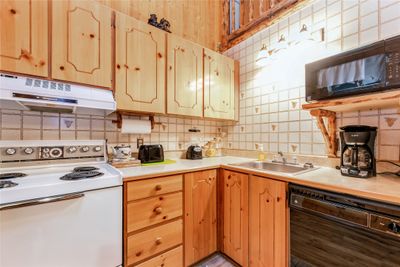 Full kitchen including appliances | Image 3