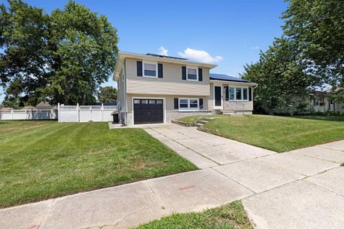 11 Mimosa Dr, North Cape May, NJ, 08204-3515 | Card Image