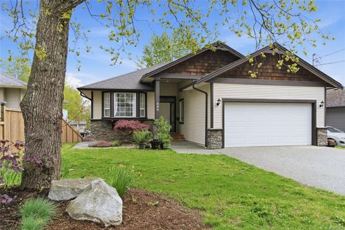 686 Howard Ave, Nanaimo, BC, V9R3S7 | Card Image