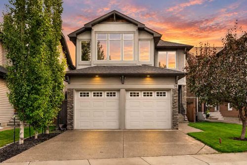 74 Autumn Cir Se, Calgary, AB, T3M0J7 | Card Image