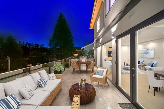 4399 Highland Boulevard, House other with 8 bedrooms, 7 bathrooms and 4 parking in North Vancouver BC | Image 25