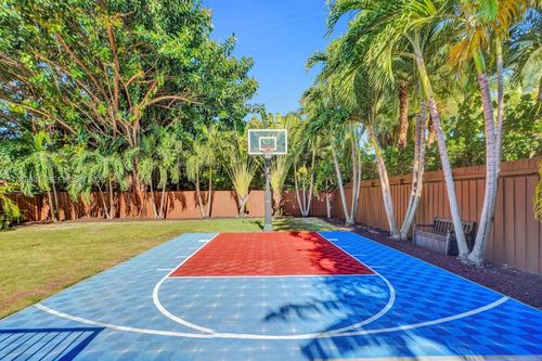 3757 Prairie Ave, Miami Beach, FL, 33140-3436 | Card Image