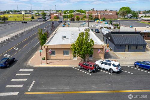 326 S Cedar Street, Moses Lake, WA, 98837 | Card Image