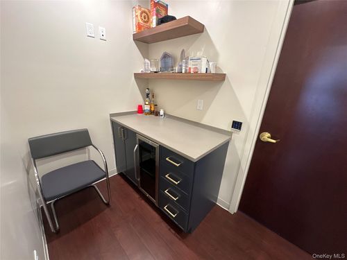 105-1015 Cedar Ln, Woodmere, NY, 11598-1211 | Card Image