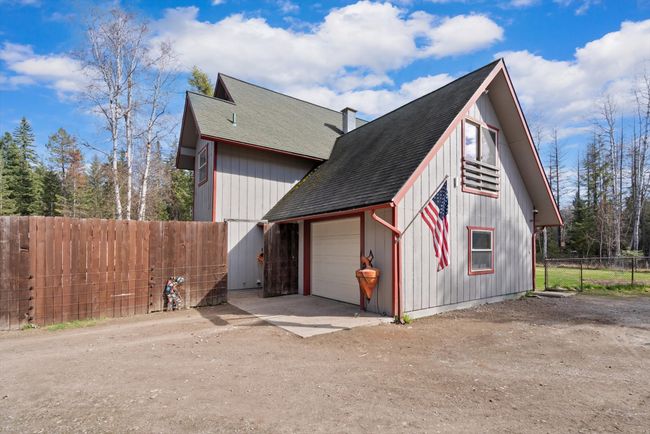 30580 Cayuse Ln, House other with 4 bedrooms, 2 bathrooms and null parking in Bigfork MT | Image 8