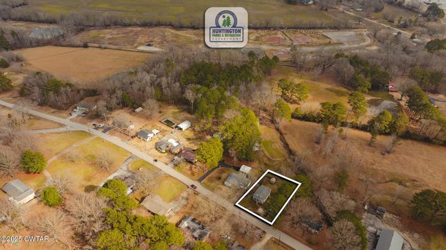 296 High St, House other with 3 bedrooms, 2 bathrooms and null parking in Huntingdon TN | Image 4