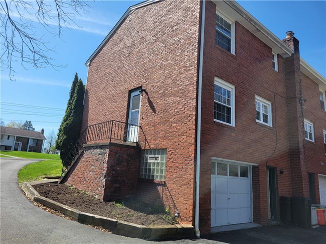 217 S Shady Ave, Condo with 3 bedrooms, 1 bathrooms and 1 parking in Houston PA | Image 24