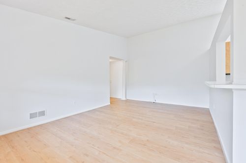 298 Deepwoods Drive, Newport, KY, 41076 | Card Image