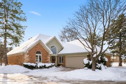 336 Rivershire Ct, Lincolnshire, IL, 60069-3822 | Card Image