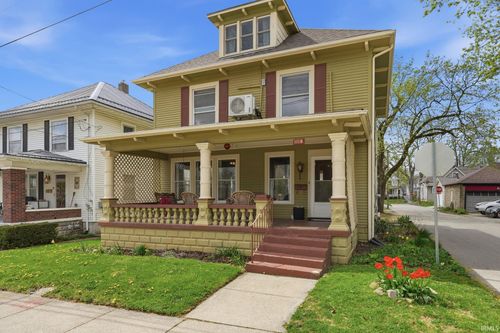 1118 College Ave, Huntington, IN, 46750-2218 | Card Image