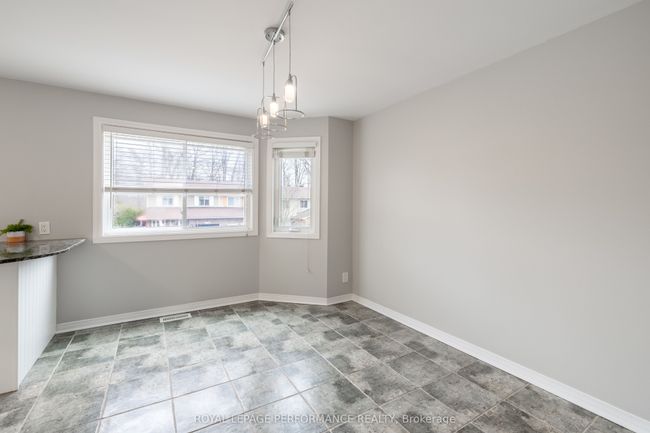 6917 Du Bois Ave, Condo with 3 bedrooms, 3 bathrooms and 2 parking in Orleans ON | Image 22