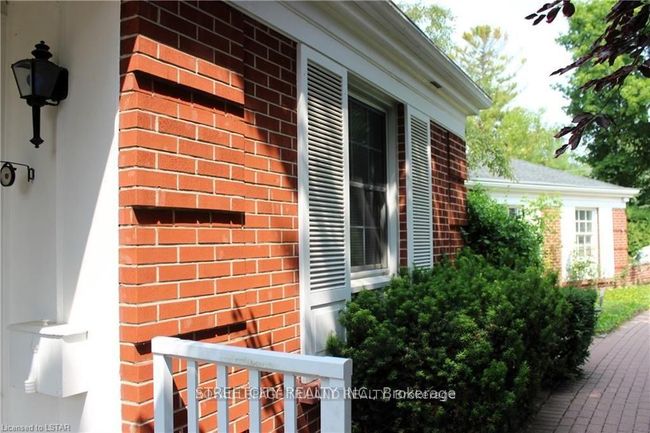 1517 Gloucester Road, House other with 4 bedrooms, 3 bathrooms and 10 parking in London North ON | Image 18