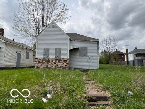 2107 S Jefferson Street, Muncie, IN, 47302 | Card Image