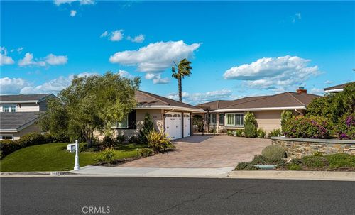135 S Calle Alta, Orange, CA, 92869-4400 | Card Image