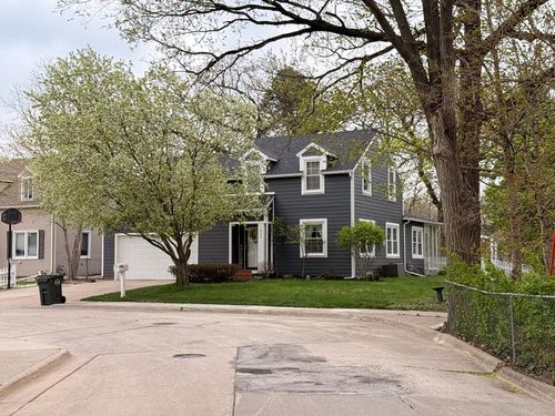 1003 Raymond Dr, Fort Dodge, IA, 50501-2537 | Card Image