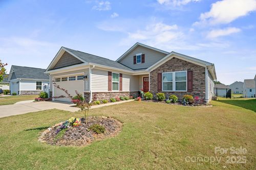 4300 Stream Dale Cir Nw, Concord, NC, 28027-0038 | Card Image