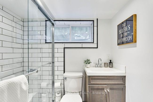16 Firstbrooke Rd, House attached with 4 bedrooms, 3 bathrooms and 1 parking in Toronto ON | Image 37