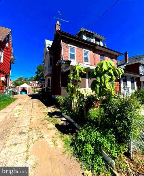 228 Tioga St, Trenton, NJ, 08609-1434 | Card Image