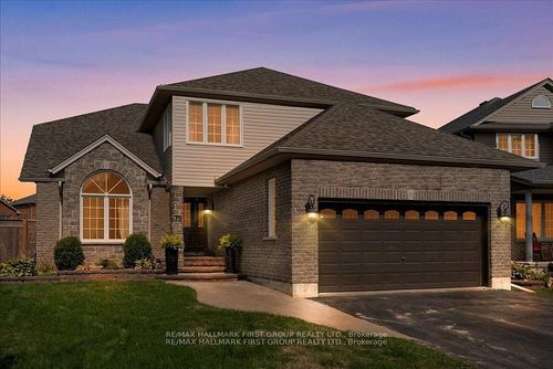 73 Springdale Dr, Lindsay, ON, K9V0J4 | Card Image