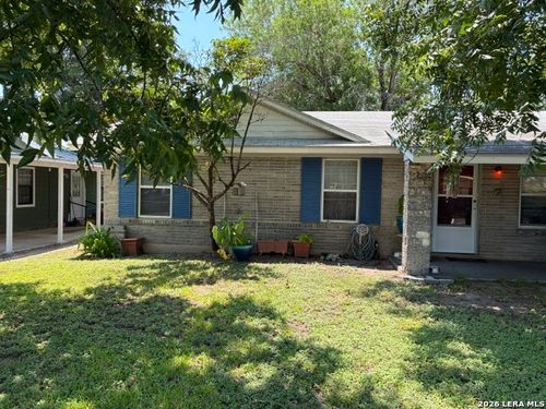 613 Old Carrizo Rd, Uvalde, TX, 78801-5969 | Card Image