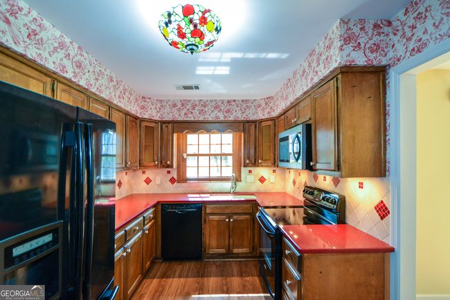 154 Waverly Dr, Condo with 3 bedrooms, 2 bathrooms and null parking in Alpharetta GA | Image 13