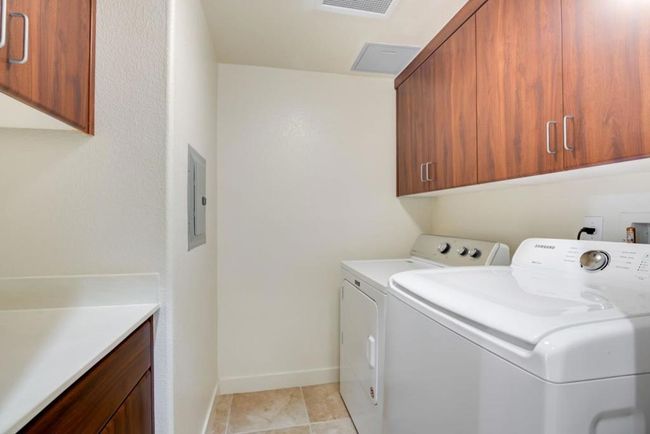APT-420 - 5501 De Marcus Blvd, Condo with 3 bedrooms, 2 bathrooms and 2 parking in Dublin CA | Image 20