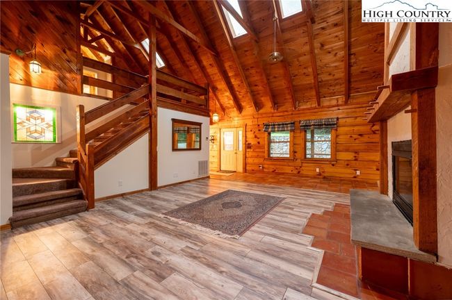 170 Mountain Laurel Ln, House other with 2 bedrooms, 4 bathrooms and null parking in Blowing Rock NC | Image 10