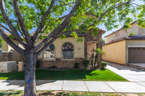 1817 E Donner Dr, Phoenix, AZ, 85042-5796 | Card Image