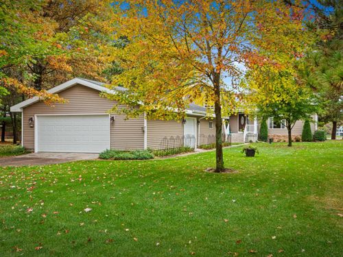 818 Manchester Ct, Nekoosa, WI, 54457-9136 | Card Image