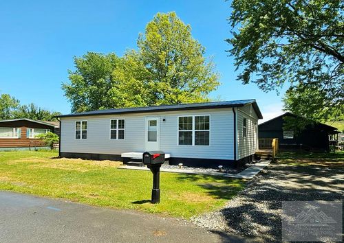 205 Sagebrush Ave, Princeton, WV, 24740-2363 | Card Image