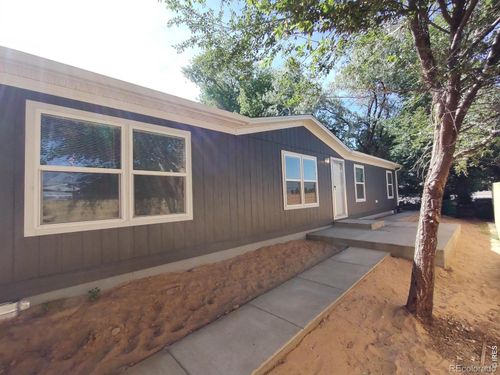 110 W Grant Ave, Firestone, CO, 80520-5079 | Card Image
