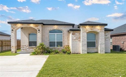 219 N Minnesota St, Alton, TX, 78573-2748 | Card Image