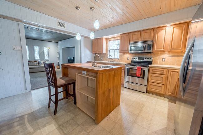 2 Se 814 Th St, House other with 3 bedrooms, 2 bathrooms and null parking in OLD TOWN FL | Image 22