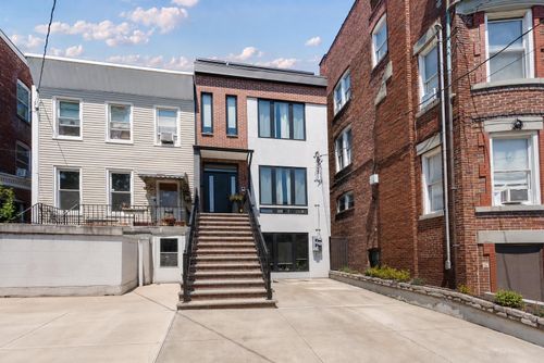 1-13 Britton St, Jersey City, NJ, 07306-4805 | Card Image