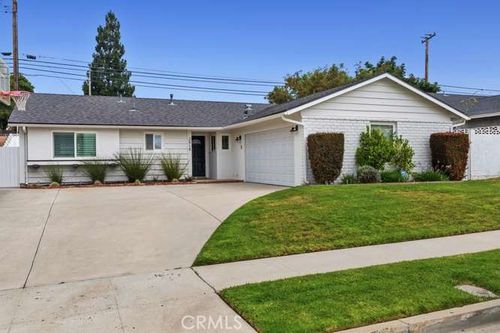 2919 E Landen St, Camarillo, CA, 93010-3601 | Card Image