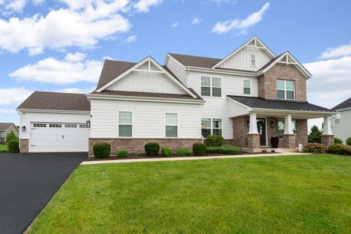 39W466 Norton Lake Dr, Campton Hills, IL, 60175-8483 | Card Image