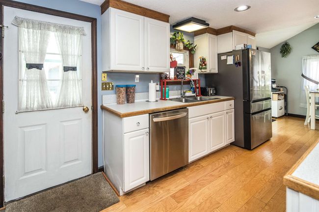 233 Squires Rd, House other with 2 bedrooms, 1 bathrooms and null parking in Manchestr Ctr VT | Image 8