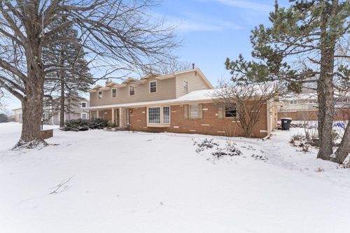 75 Rhode Island Ave S, Golden Valley, MN, 55426-1512 | Card Image