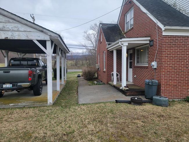 2227 Ballard Red Sulphur Pkwy, Home with 3 bedrooms, 2 bathrooms and 12 parking in Peterstown WV | Image 4