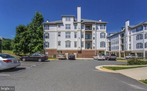 4151 Castlecary Ln, FAIRFAX, VA, 22030-8598 | Card Image