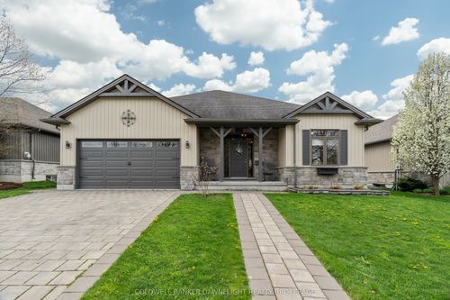 {{alt}} | Card Image