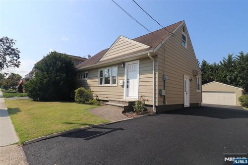 792 Morton St, East Rutherford, NJ, 07073-1609 | Card Image