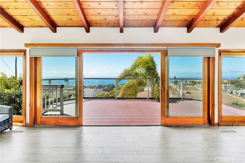 5661 Ladybird, La Jolla, CA, 92037 | Card Image