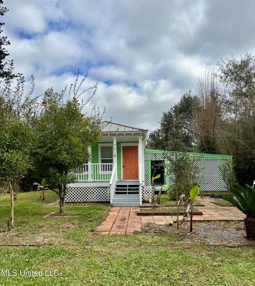 7316 Francis Dr, Gautier, MS, 39553-2810 | Card Image
