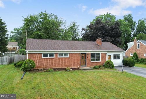 2007 Pineview Dr, YORK, PA, 17408-1441 | Card Image